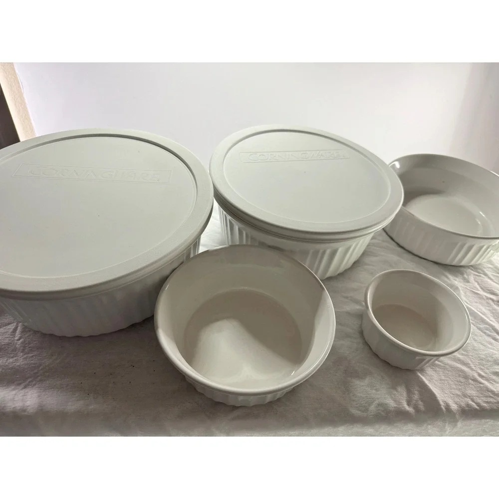 CorningWare French White Stoneware Bakeware Set‎ Fluted Bowls and Lids 7 Piece